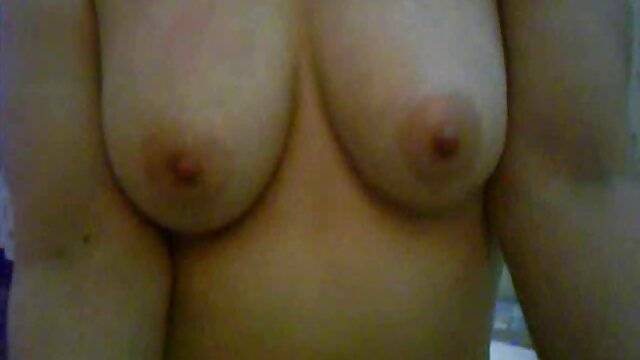 4. ویرجین نگرو با یک دیک بزرگ گربه دانلودکلیپسکس سفید تنگ را بیدار می کند