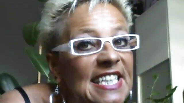 الکسیس لاو دانلود کلیپ سکسی جذاب - بازی گربه