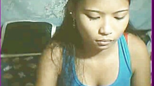 فاحشه بلوند سوار خروس سخت تپنده اش می شود دانلود کلیپ سکسی داغ