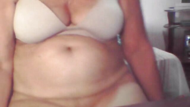 دیلدوی دانلود کلیپ سکسی با کیفیت بالا آسیایی شکم می گیرد